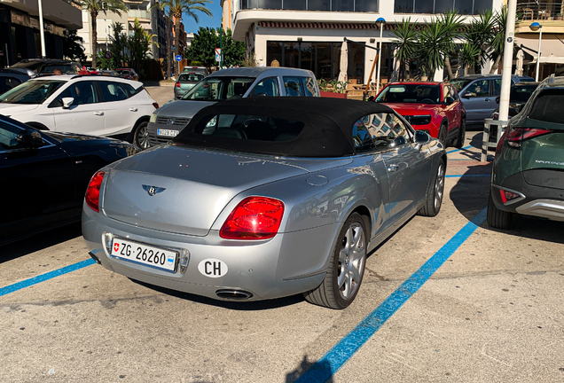 Bentley Continental GTC 2012
