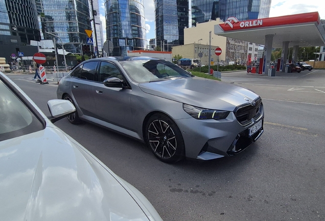 BMW M5 G90