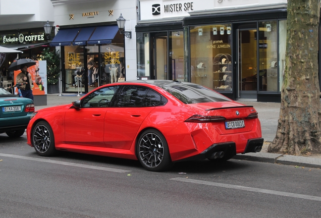 BMW M5 G90