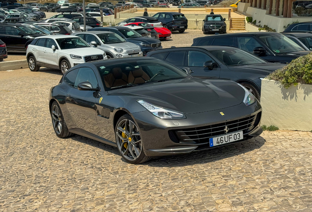 Ferrari GTC4Lusso T