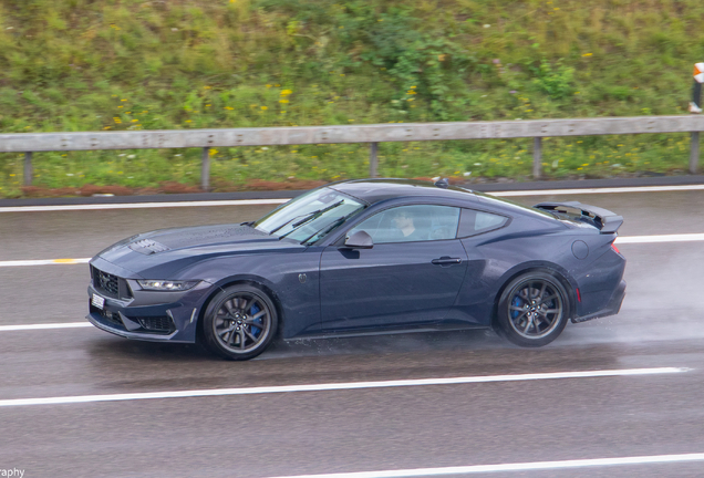 Ford Mustang Dark Horse 2024