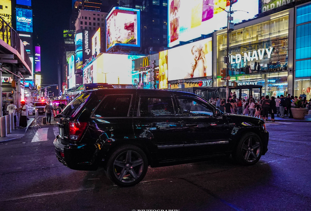 Jeep Grand Cherokee SRT-8 2005
