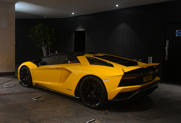 Lamborghini Aventador S LP740-4