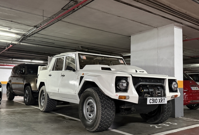 Lamborghini LM002