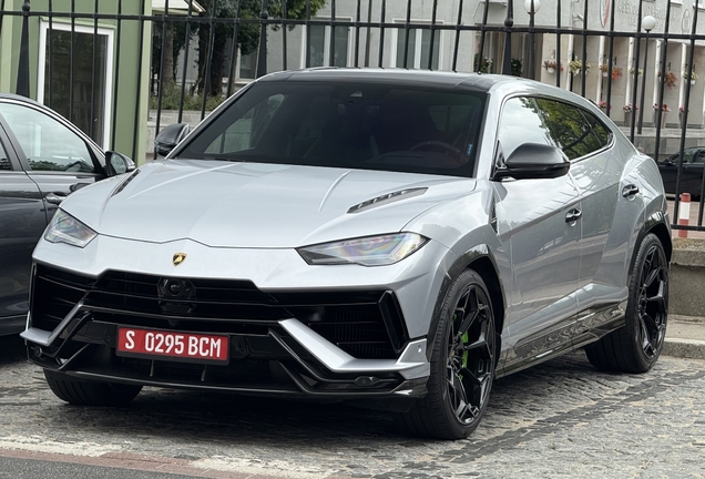 Lamborghini Urus Performante