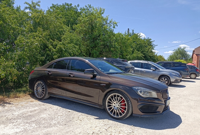 Mercedes-AMG CLA 45 C117