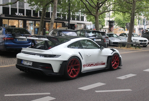 Porsche 992 GT3 RS MkI Weissach Package