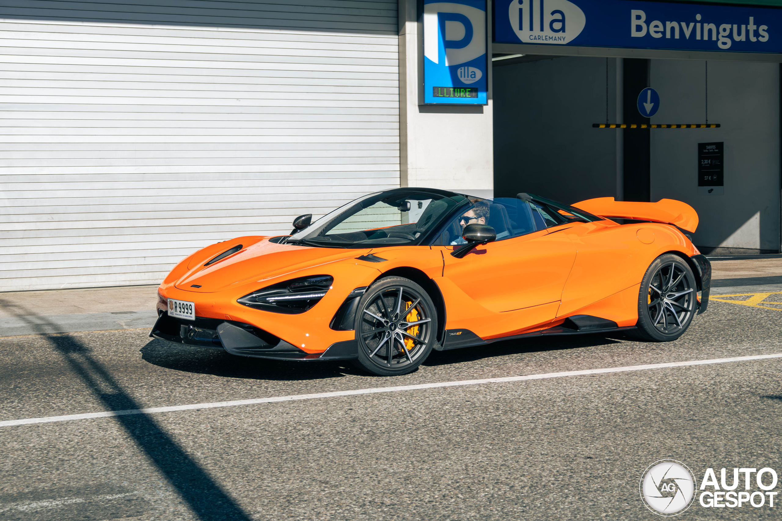 McLaren 765LT Spider