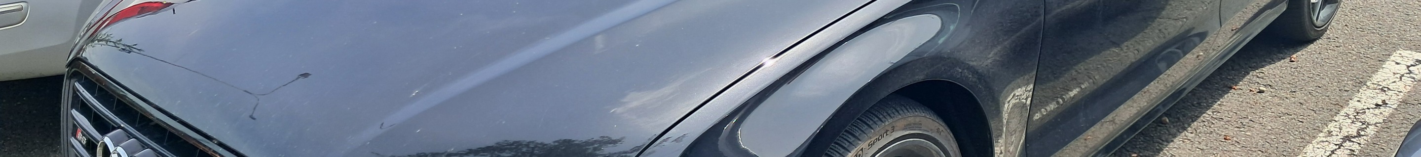 Audi S8 D4