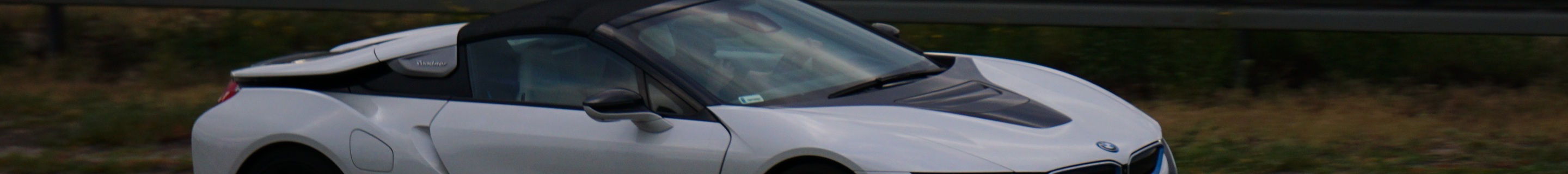 BMW i8 Roadster