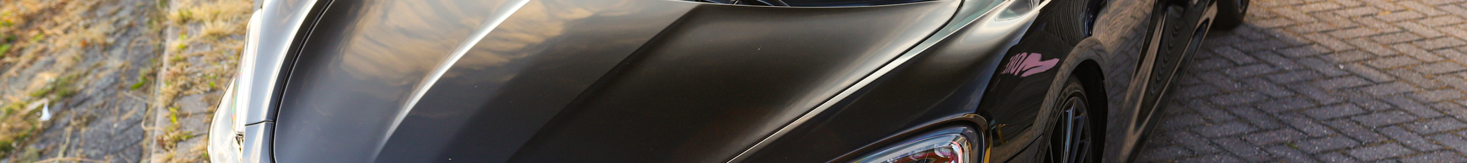 McLaren GT