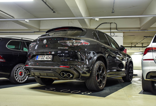 Alfa Romeo Stelvio Quadrifoglio 2023