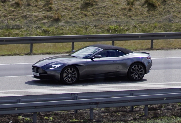 Aston Martin DB11 V8 Volante