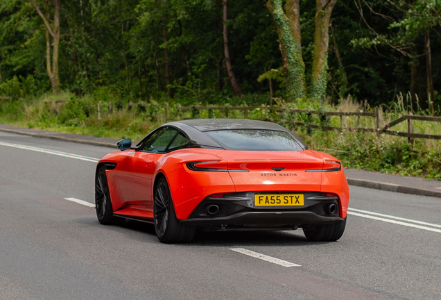 Aston Martin DB12