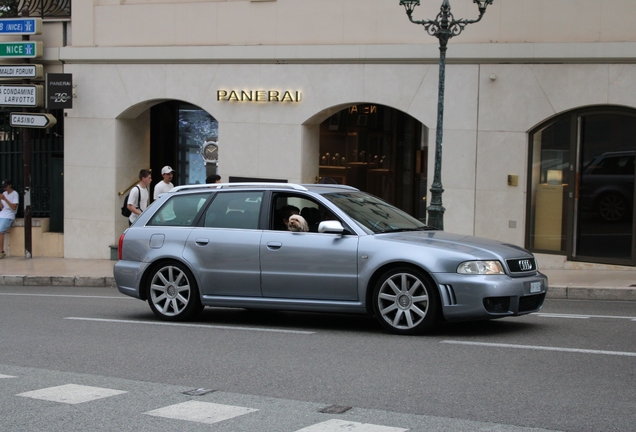 Audi RS4 Avant B5