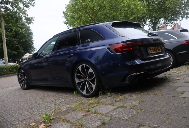 Audi RS4 Avant B9