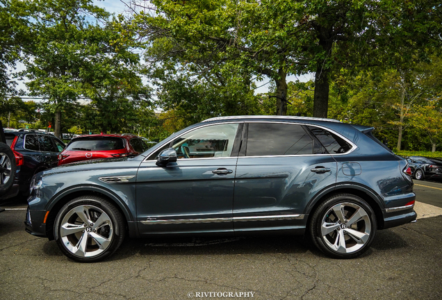 Bentley Bentayga Hybrid Azure 2024