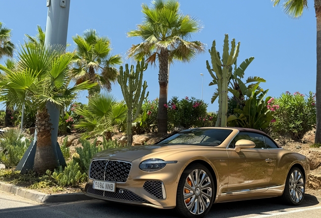 Bentley Continental GTC Mulliner 2025