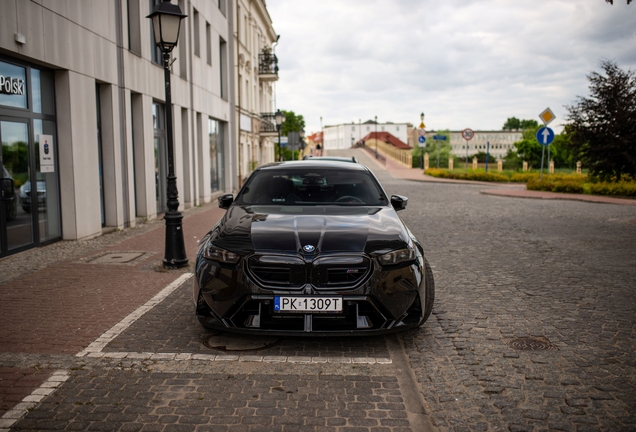 BMW M5 G90
