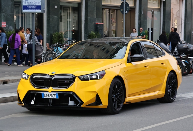 BMW M5 G90