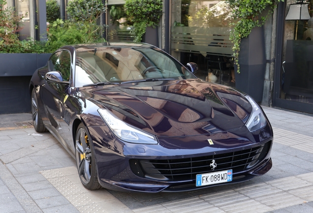Ferrari GTC4Lusso