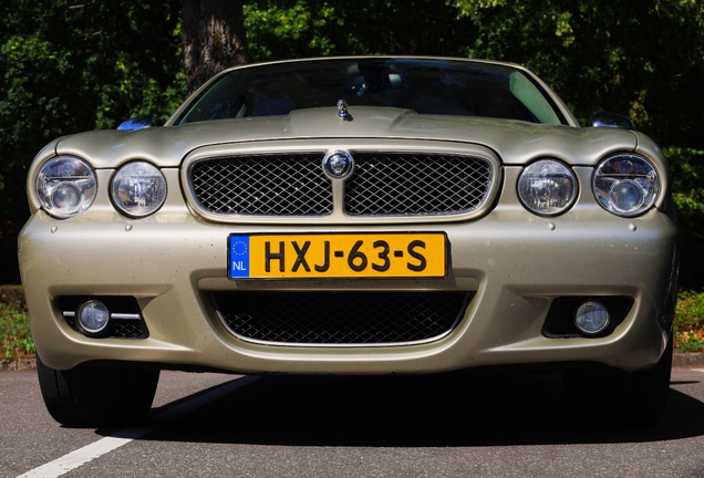 Jaguar XJR