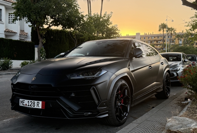 Lamborghini Urus Performante