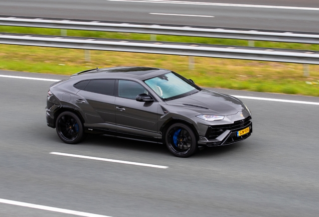 Lamborghini Urus S