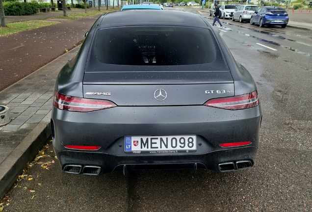 Mercedes-AMG GT 63 S X290