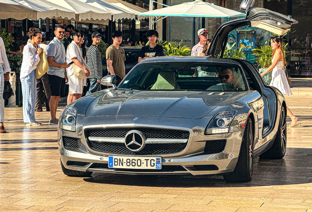 Mercedes-Benz SLS AMG