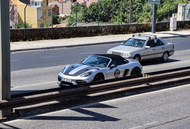 Porsche 718 Spyder RS Weissach Package