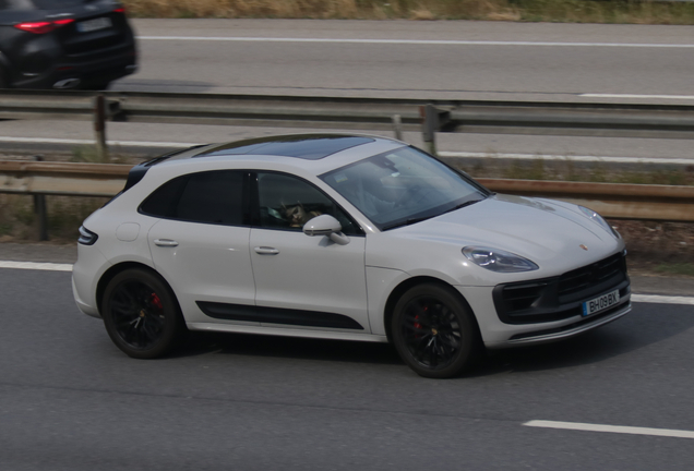 Porsche 95B Macan GTS MkIII