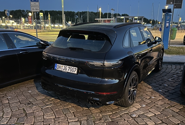 Porsche 9YA Cayenne GTS MkI