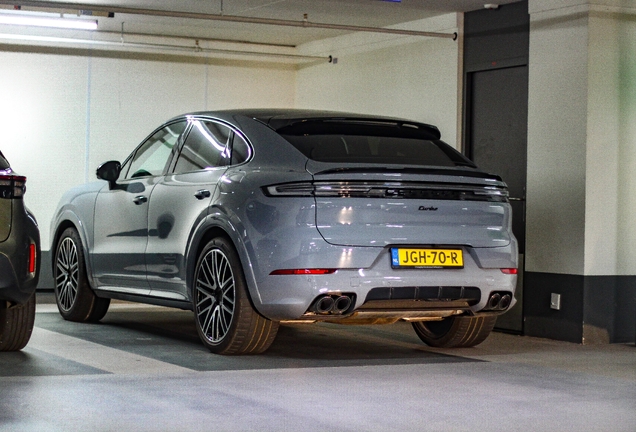 Porsche 9YA Cayenne Turbo E-Hybrid