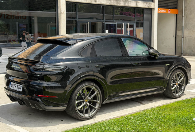 Porsche Cayenne Coupé Turbo S E-Hybrid