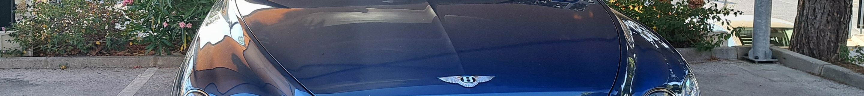 Bentley Bentayga Azure EWB