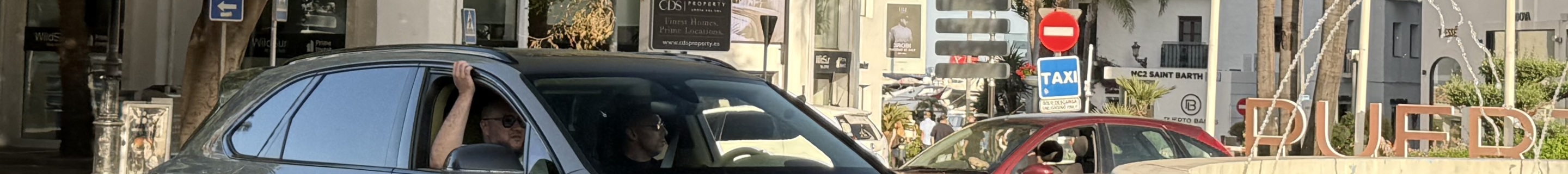 Bentley Bentayga V8 2021