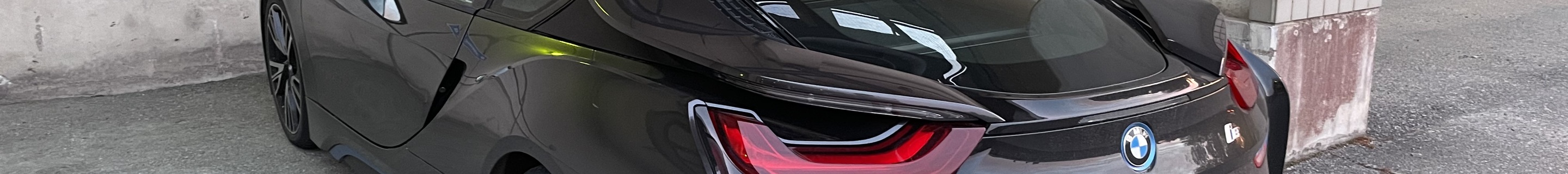 BMW i8