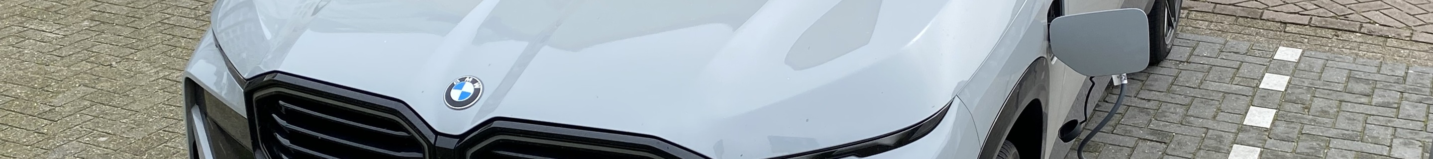 BMW XM G09