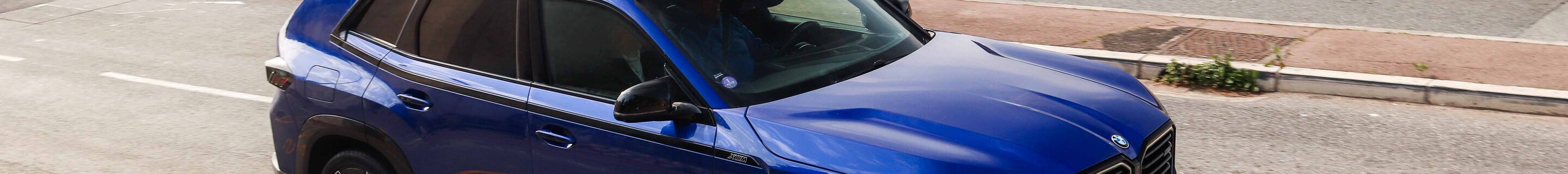 BMW XM G09