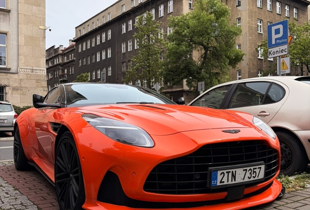 Aston Martin DB12