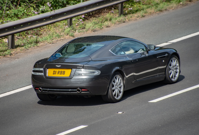 Aston Martin DB9