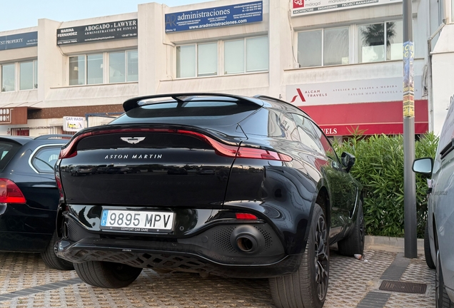 Aston Martin DBX