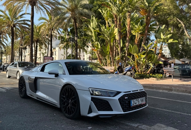Audi R8 V10 Plus 2015