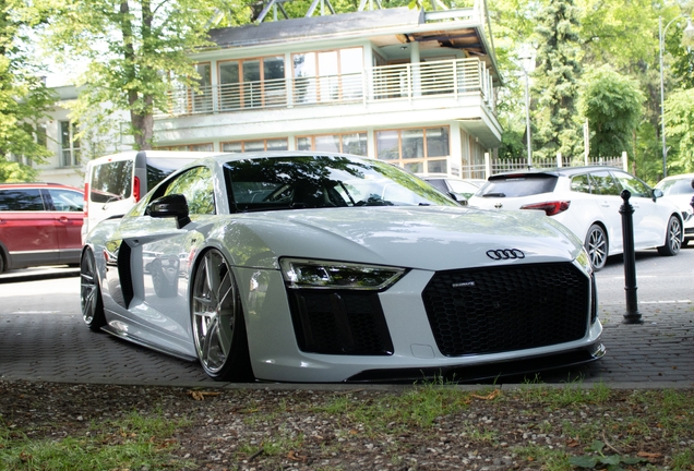 Audi R8 V10 Plus 2015