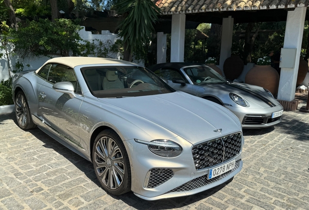 Bentley Continental GTC Mulliner 2025