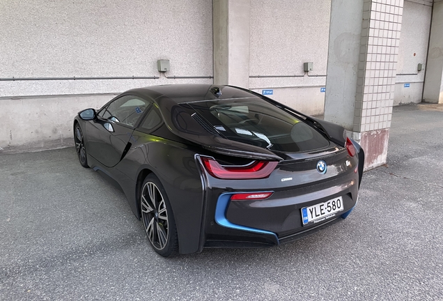 BMW i8