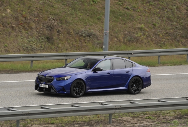 BMW M5 G90