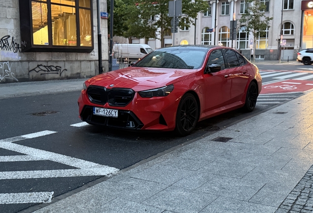 BMW M5 G90