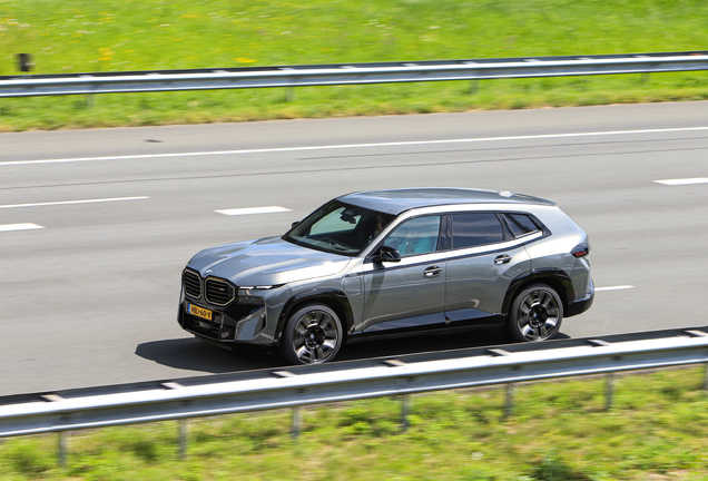 BMW XM G09